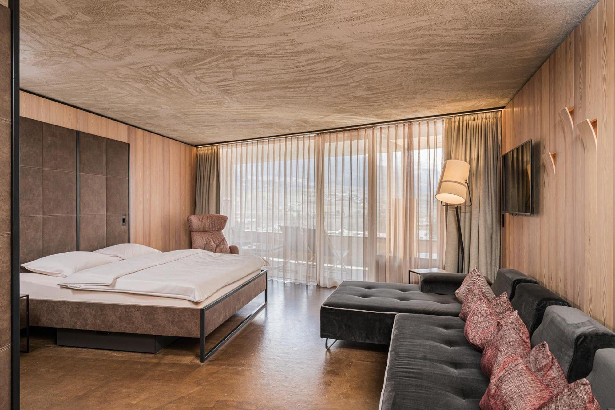 Lindenhof Pure Luxury & Spa Dolcevita Resort Naturns Exterior photo