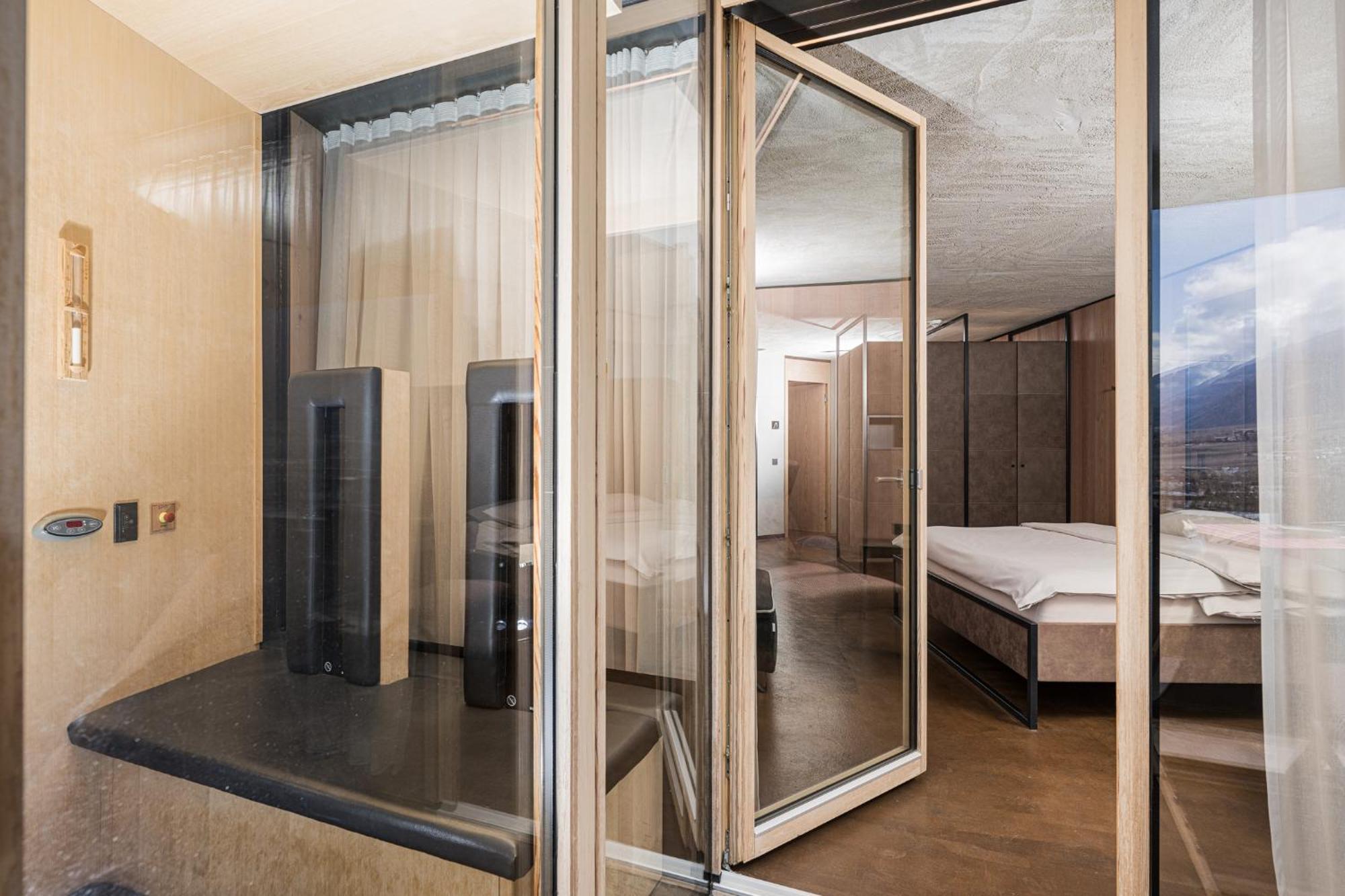 Lindenhof Pure Luxury & Spa Dolcevita Resort Naturns Exterior photo